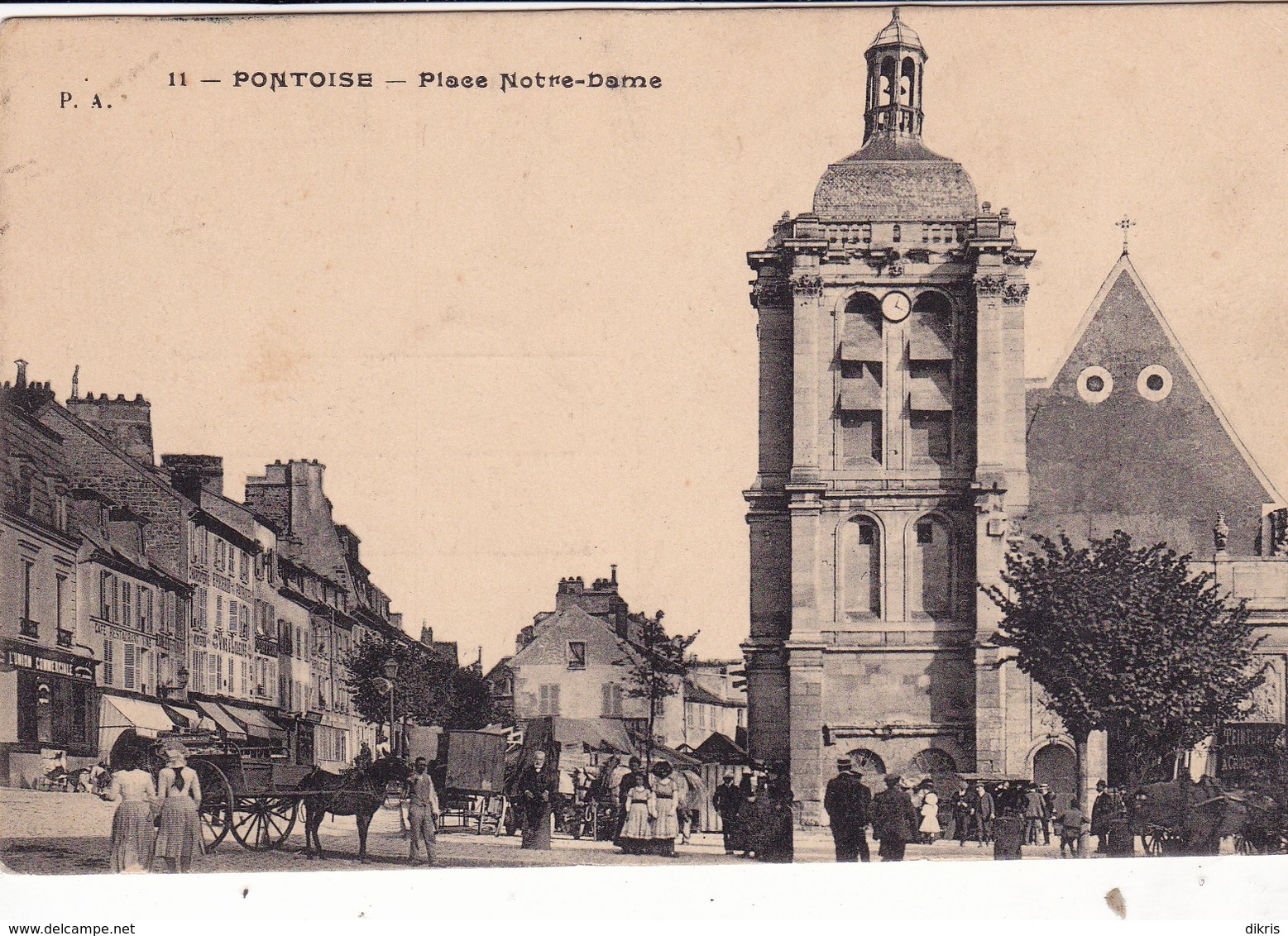 95- PONTOISE- PLACE-NOTRE-DAME- ANIMEE - Pontoise