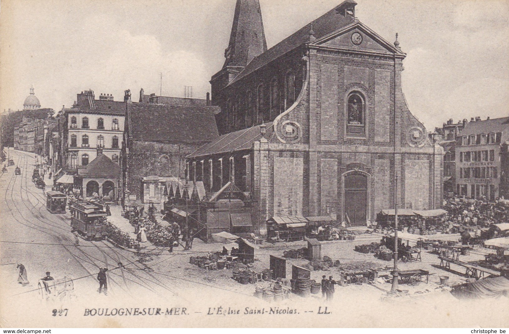CPA Boulogne Sur Mer, L'Eglise Saint Nicolas (pk46274) - Boulogne Sur Mer