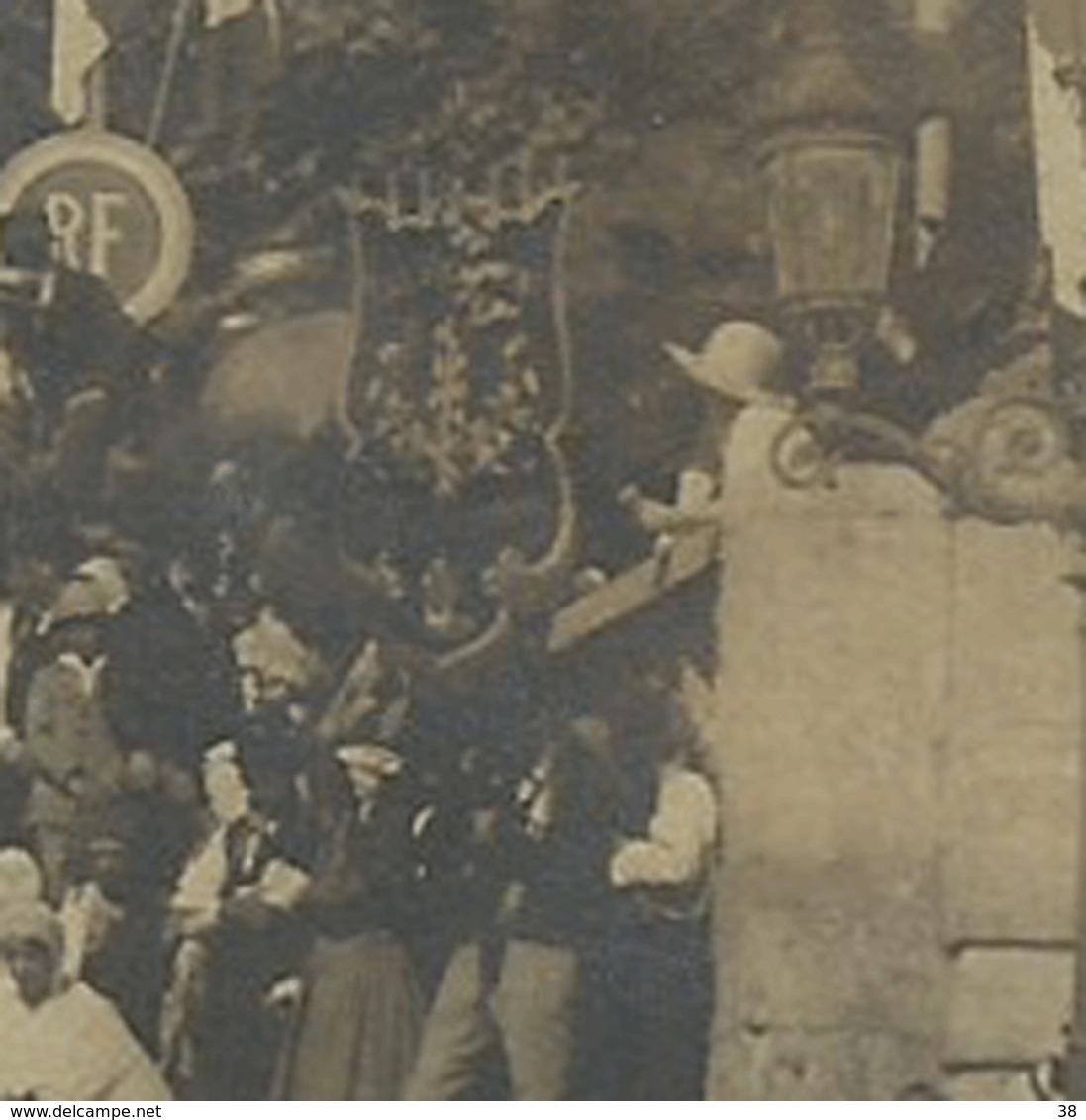 AUCH Carte Photo  Fete Au Pied De La Statue  D'Étigny  Banniere Des "vignerons MONTESTRUC" Draisienne Tricycle - Auch