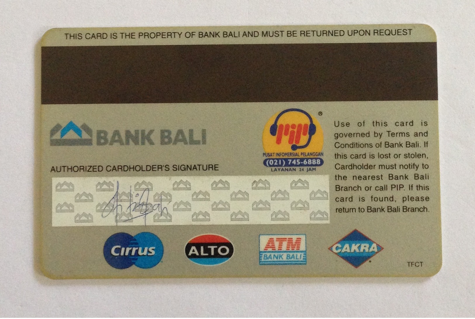 Indonesia Creditcard - MAESTRO (BANK BALI) With Picture Identity (Used) - Credit Cards (Exp. Date Min. 10 Years)