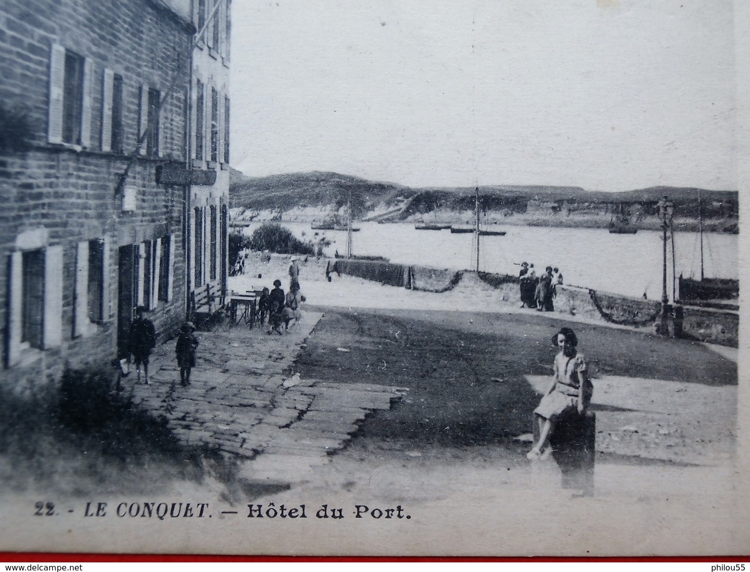 Cpa 29 LE CONQUET Anime Hotel Du Port, Tampon AMERICAN EXPRESS CO. PARIS - Le Conquet