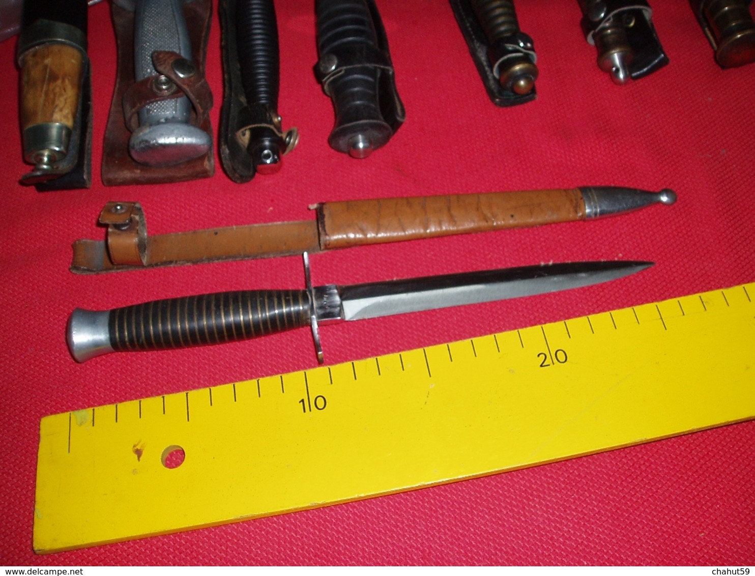 1 POIGNARD De COMBAT Avec FOURREAU "PeriodeALGERIE (objet A L'origine Achete Dans Le Foyer Du Soldat). - Knives/Swords