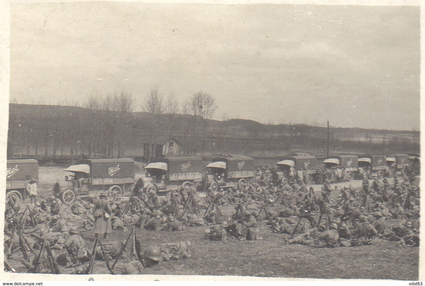 51 MUIZON Offensive Du Chemin Des Dames 16 Avril 1917 - 44e Régiment Infanterie Avant Embarquement Camions Guerre 14 18 - Autres & Non Classés