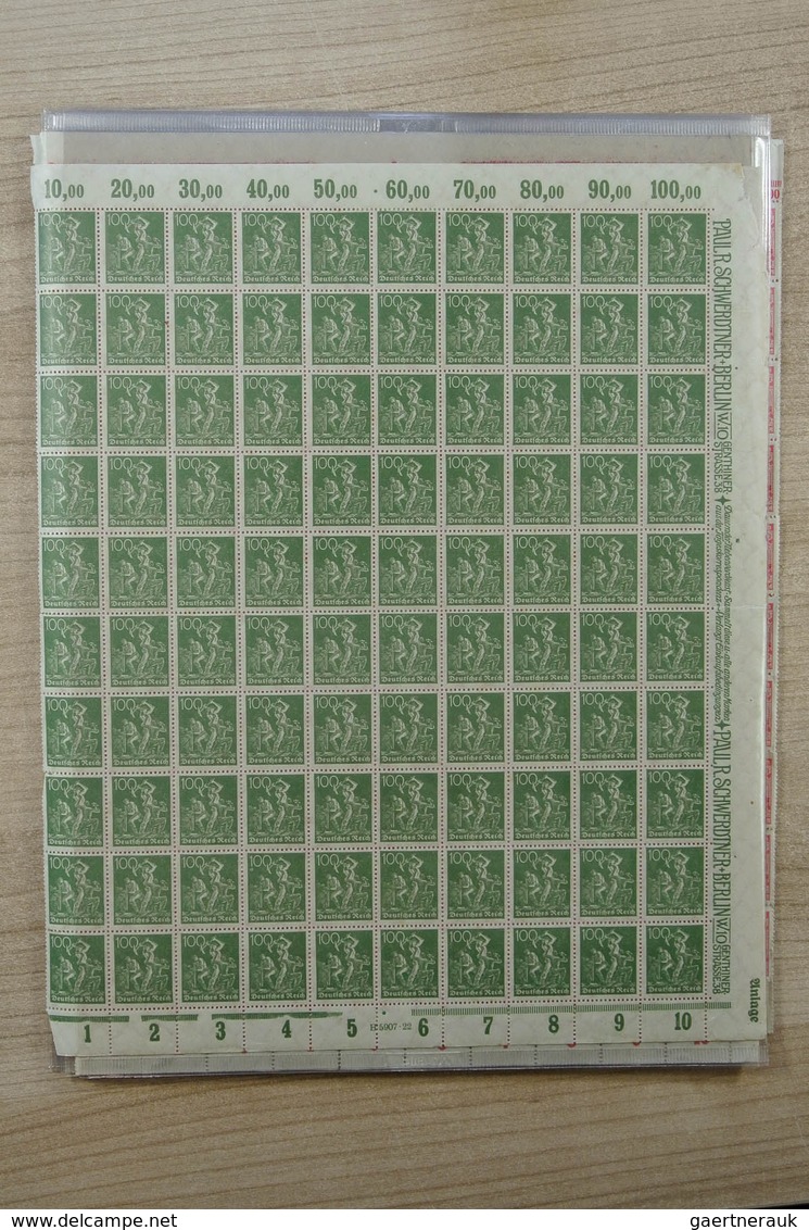 31402 Deutsches Reich: Schachtel mit zwei Bogenmappen mit meist postfrischen Bögen und Bogenteilen des Deu