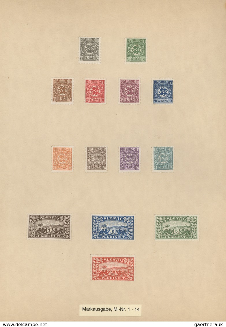 31921 Deutsche Abstimmungsgebiete: Schleswig: 1920, Offizielle Geschenkmappe Mit Rotem Festeinband Und Gol - Andere & Zonder Classificatie