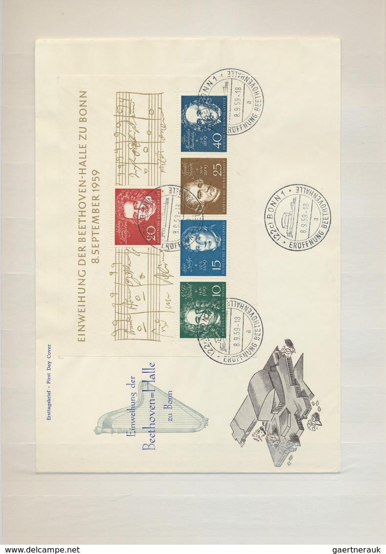 32424 Bundesrepublik und Berlin: 1949/1989, saubere Sammlungspartie in zwei Alben, dabei Bund Wohlfahrt 19