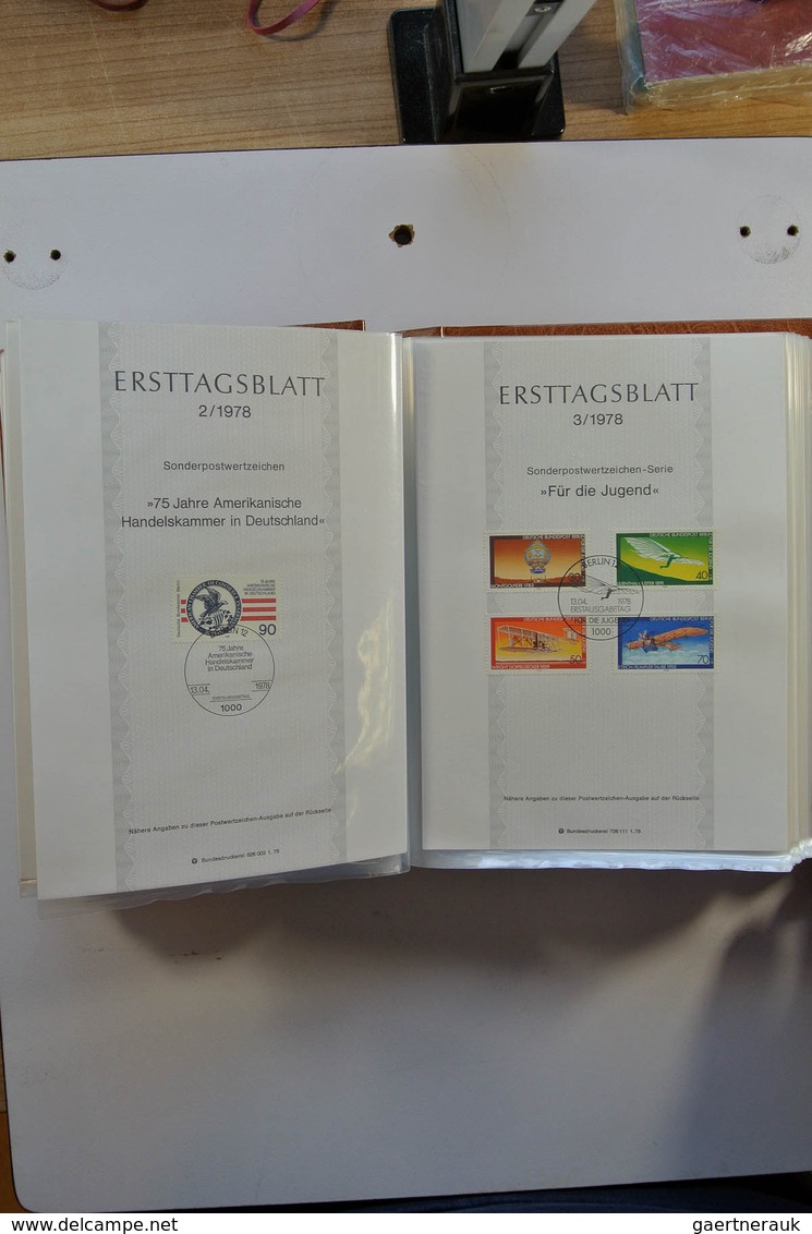 32449 Bundesrepublik und Berlin: 1975-2001. Umfangreiche Sammlung Ersttagsblätter Bundespost 1975-2001 und