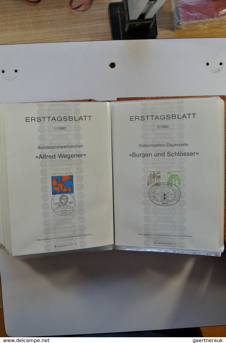 32449 Bundesrepublik und Berlin: 1975-2001. Umfangreiche Sammlung Ersttagsblätter Bundespost 1975-2001 und