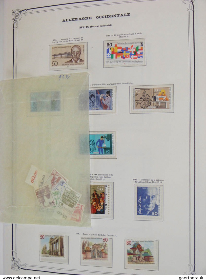 32471 Berlin: 1948/1986: überwiegend postfrisch und ungebrauchte Sammlung im Yvert-Vordruckalbum. Die Samm