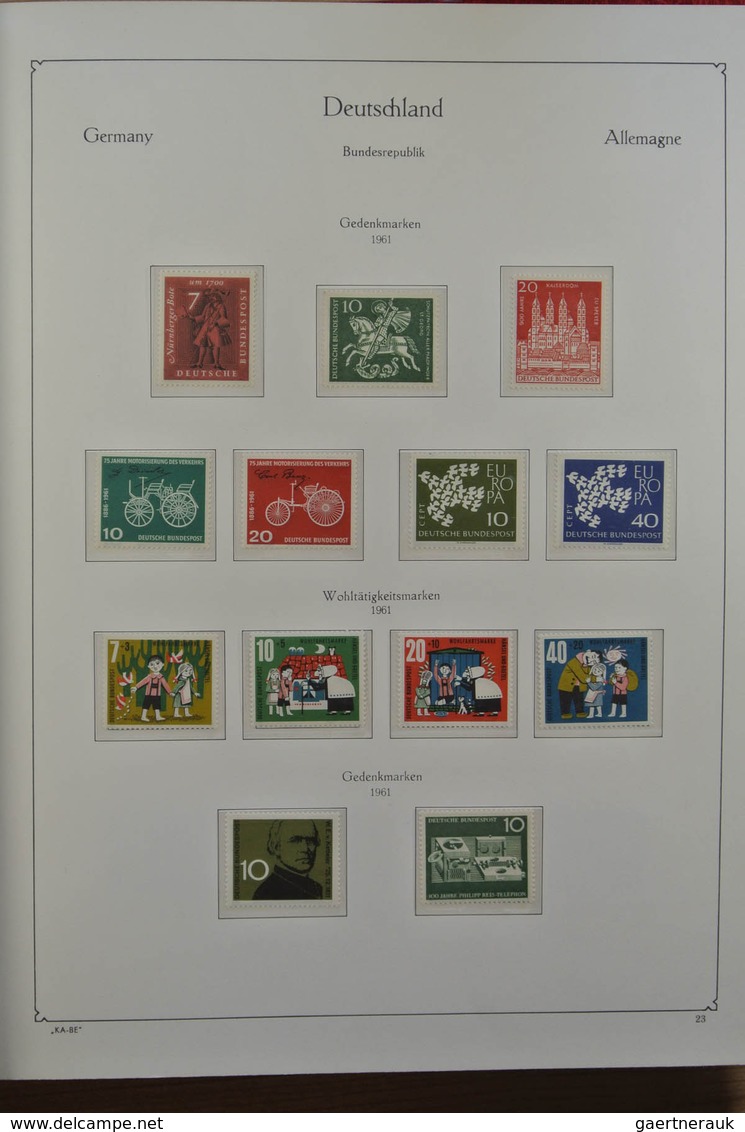 32670 Bundesrepublik Deutschland: 1949-1991. Überwiegend postfrische (einige ältere Marken nachgummiert) B