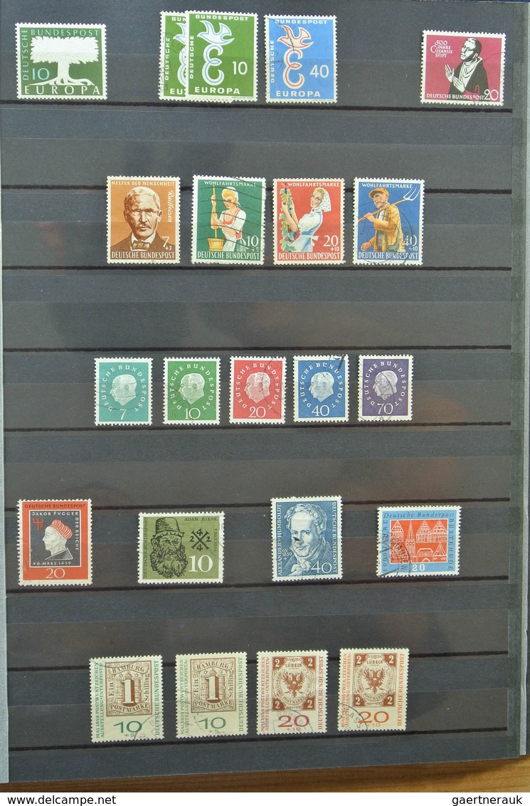 32705 Bundesrepublik Deutschland: 1949-2013. Very well filled, MNH, mint hinged and used, partly double co