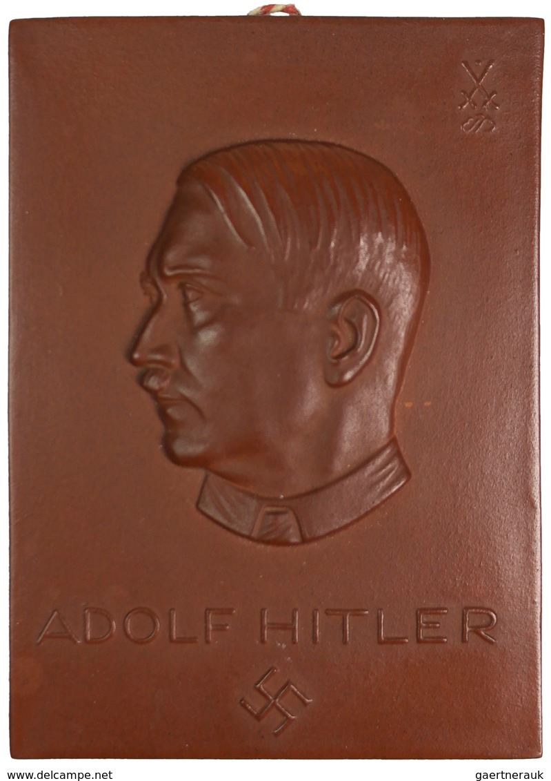 32968 Varia (im Briefmarkenkatalog): 1933/1934, WHW Gau Sachsen,Plakette Mit Bildnis Adolf Hitlers Aus Bra - Andere & Zonder Classificatie