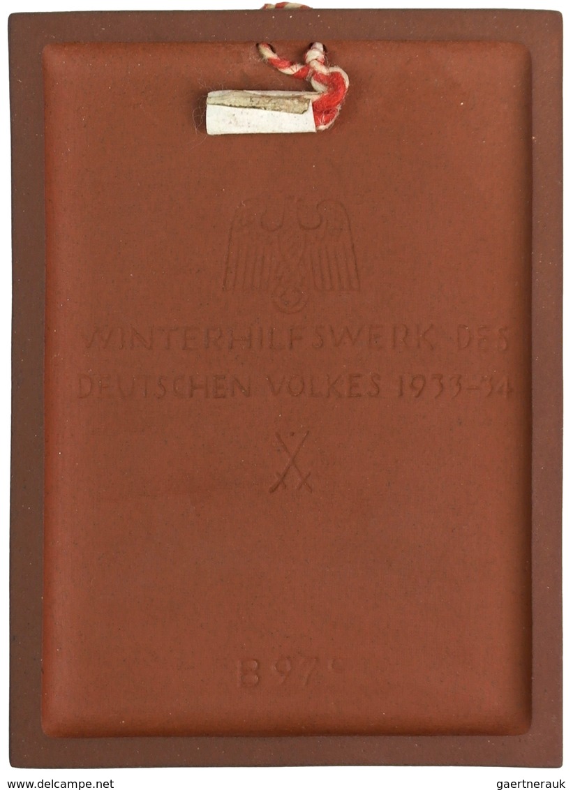 32968 Varia (im Briefmarkenkatalog): 1933/1934, WHW Gau Sachsen,Plakette Mit Bildnis Adolf Hitlers Aus Bra - Andere & Zonder Classificatie