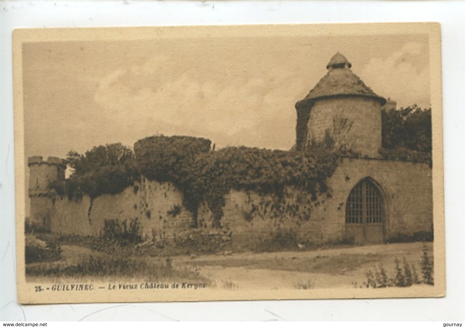 Le Guilvinec : Le Vieux Château De Kergoz (n°25 Cp Vierge) Pigeonnier Colombier - Autres & Non Classés