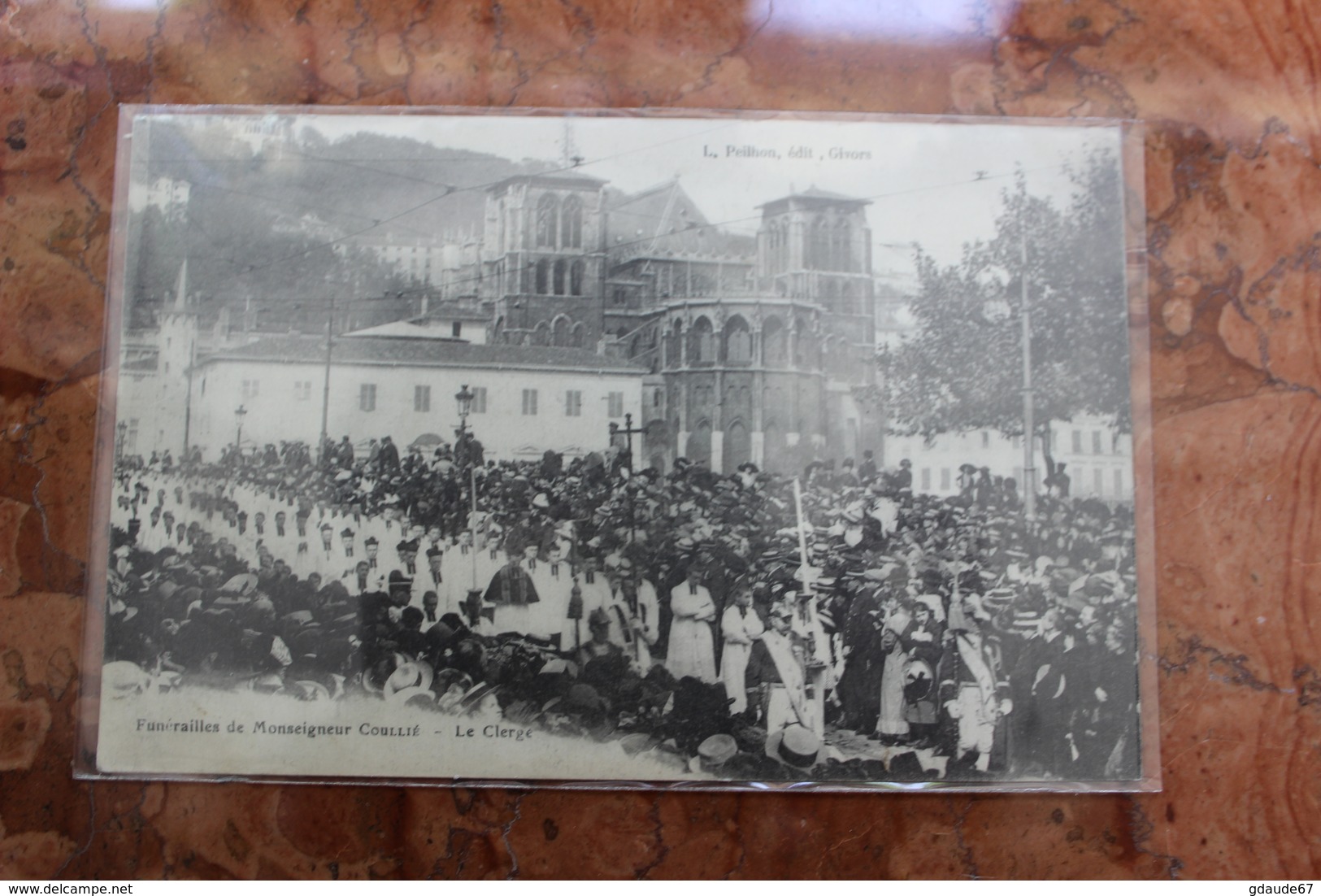 EDITEUR GIVORS (69) - FUNERAILLES DE MONSEIGNEUR COULLIE - LE CLERGE - Givors