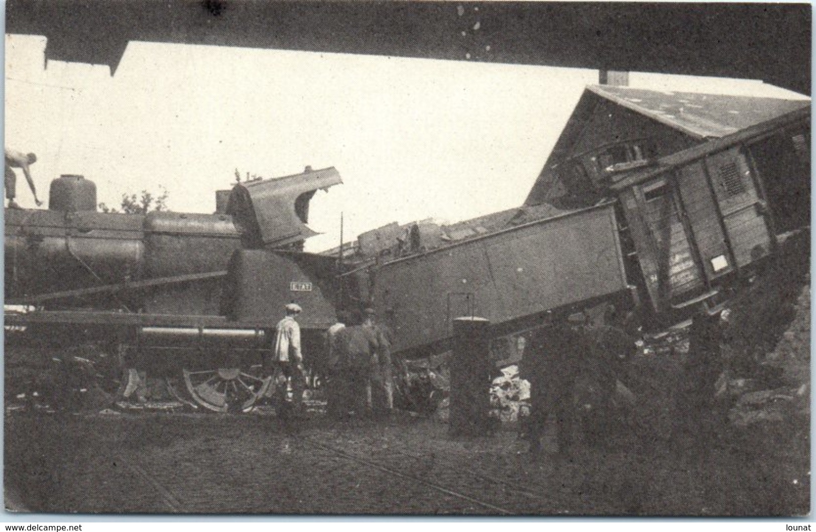 Train- CAEN - Rue La Gare à Caen En 1929  Accident D'un Train De L'Etat Série N° 035 Télichko éditeur Chemin De Fer - Trains