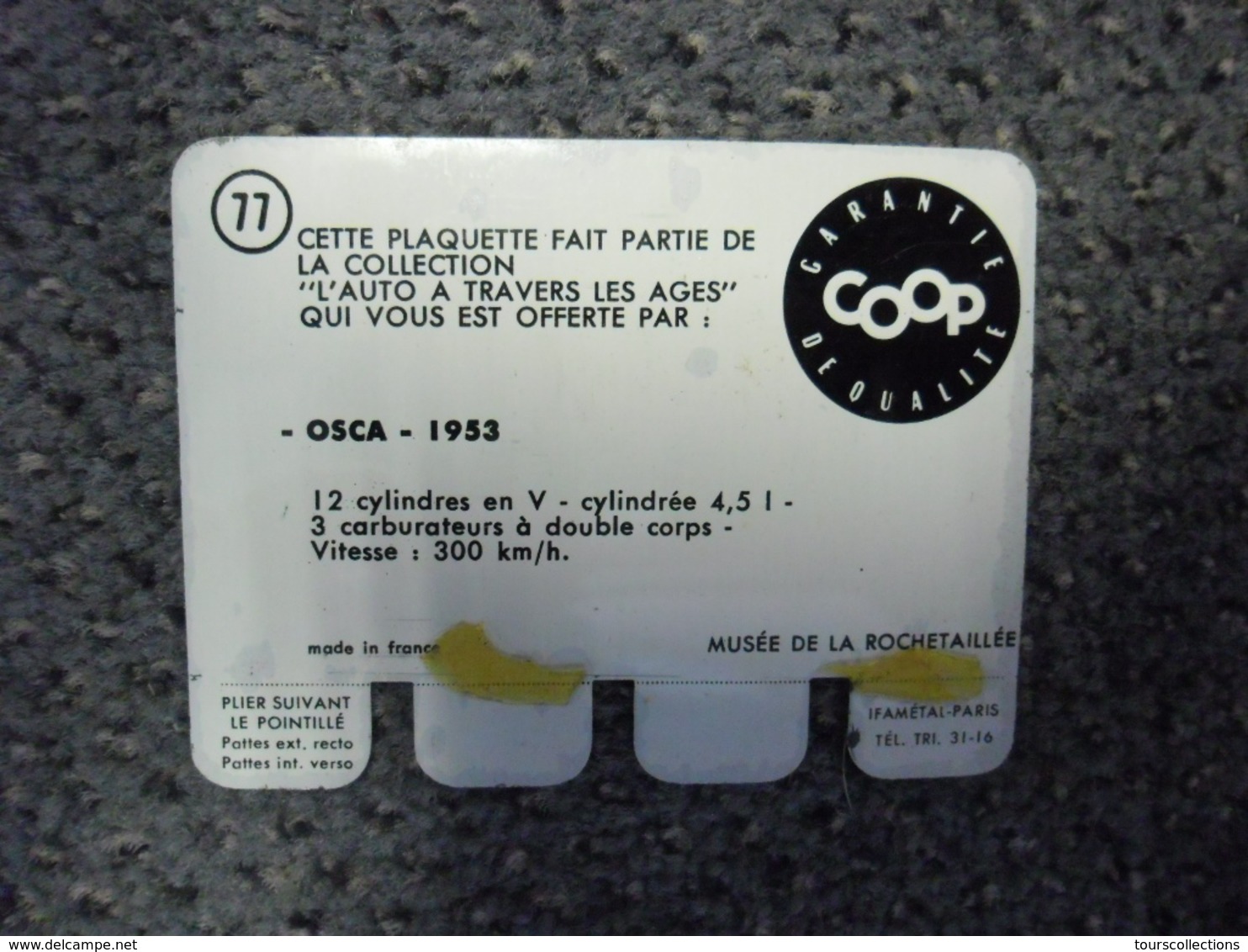 N° 77 - PLAQUE METAL En TOLE OSCA De 1953 - AUTOMOBILE COOP Des Années 60 - Plaques En Tôle (après 1960)