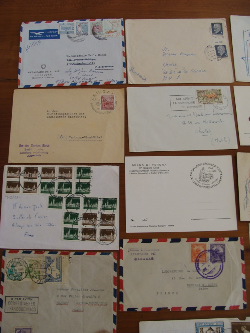 LOT 350 TIMBRES SUR LETTRES CARTES ETRANGERES DDR RUSSIE USA BRESIL AFRIQUE ROYAUME UNI ETC 1947 A ANNEES 80 VOIR PHOTOS