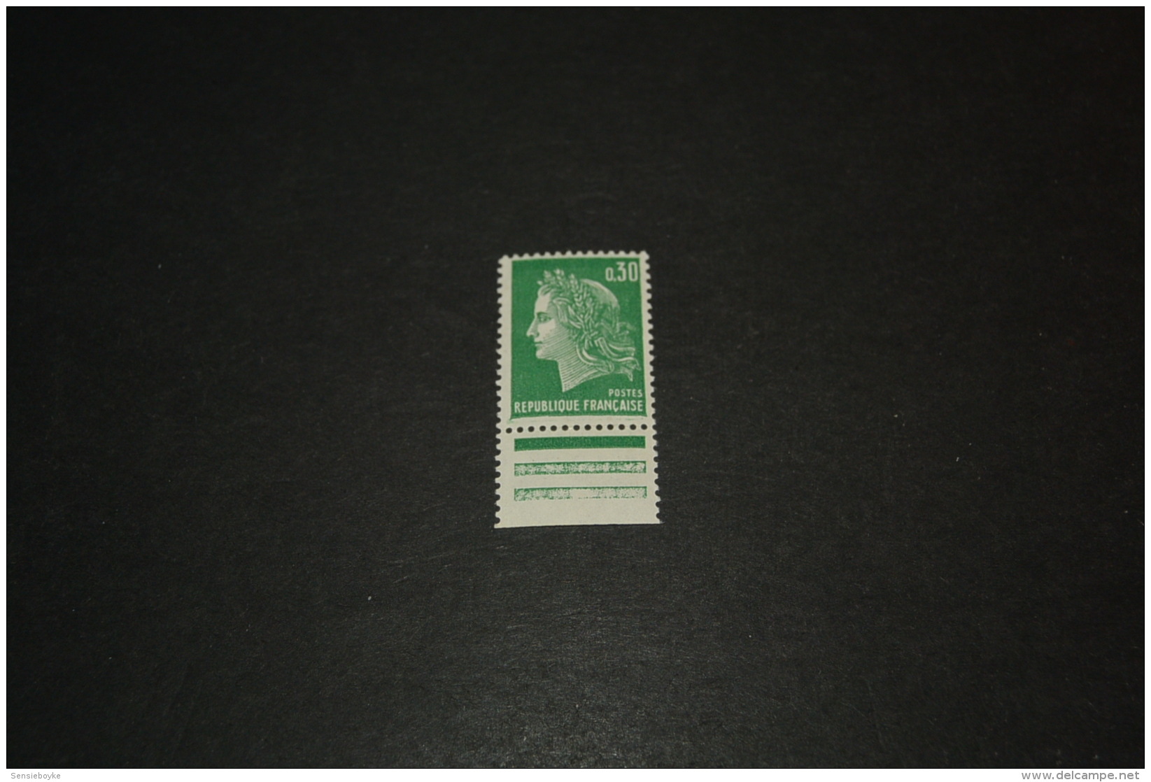 FR374- Timbres Avec Vignette   MNH  France  -   1969 - Marianne By  Cheffer  -30c Green - 1967-1970 Marianna Di Cheffer