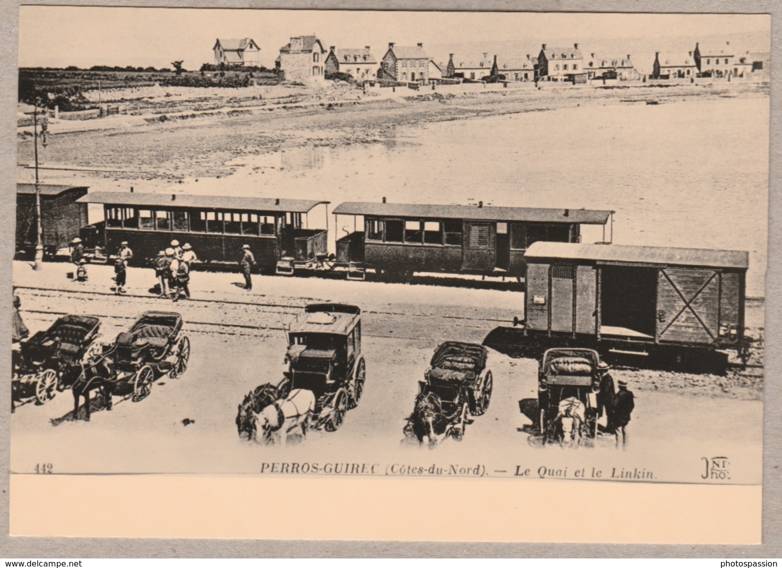 Perros-Guirec Au Début De L'exploitation. Voitures à Essieux Radiants. Trains - Railway - Bahn - „Reproduction“ - Eisenbahnen