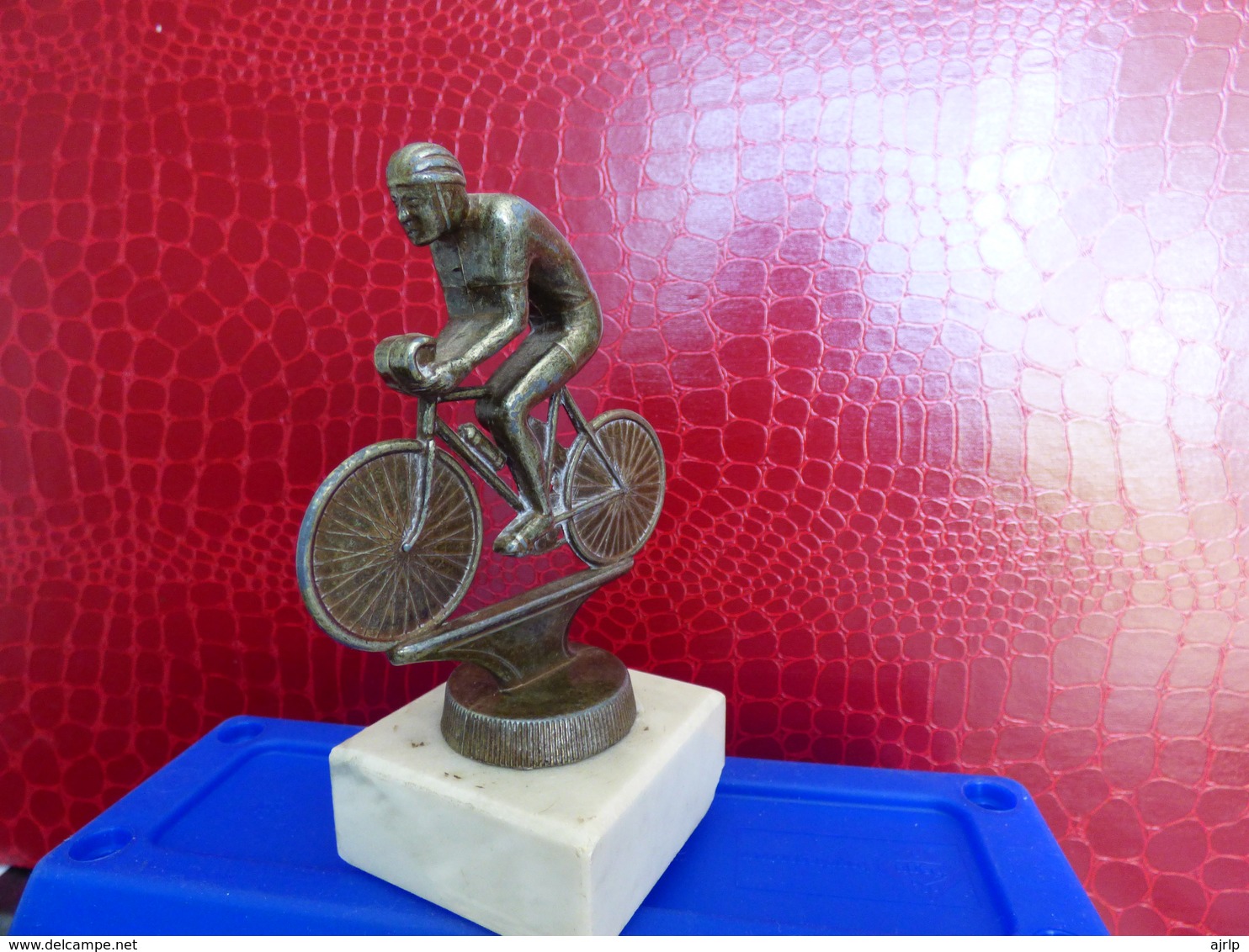 CYCLISTE VINTAGE SUR SOCLE HAUTEUR 120 - Art Populaire