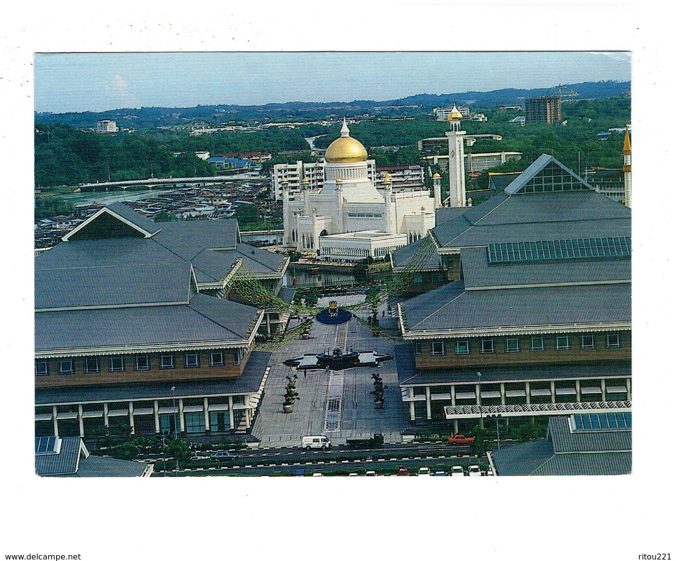 GRANDE Cpm - Brunei - - Moskee Van Sultan Omar Ali Saifuddien - Brunei