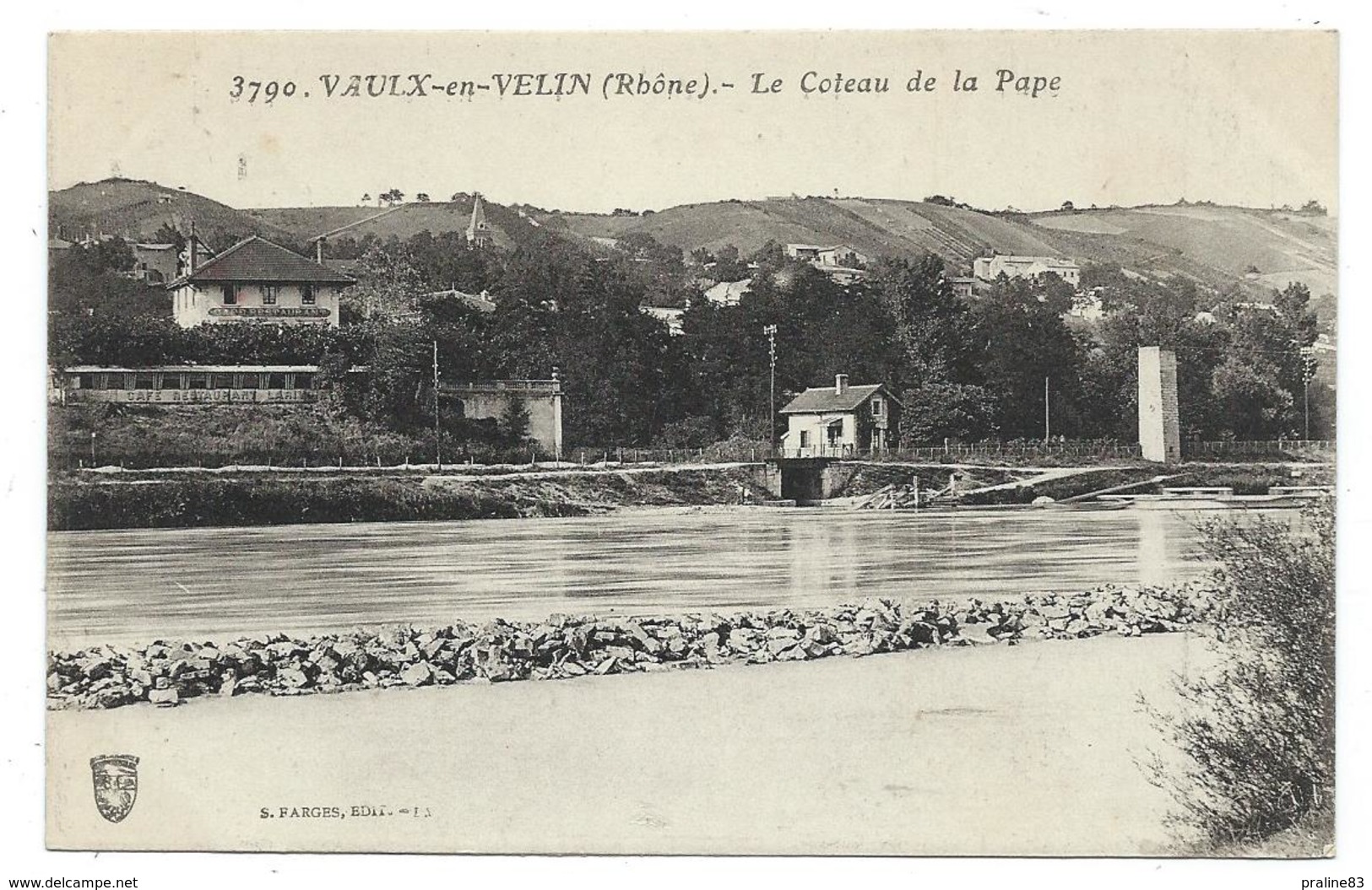 CPA - VAULX EN VELIN, LE COTEAU DE LA PAPE - Rhône 69 - Ecrite - Edit. S. Farges - Vaux-en-Velin