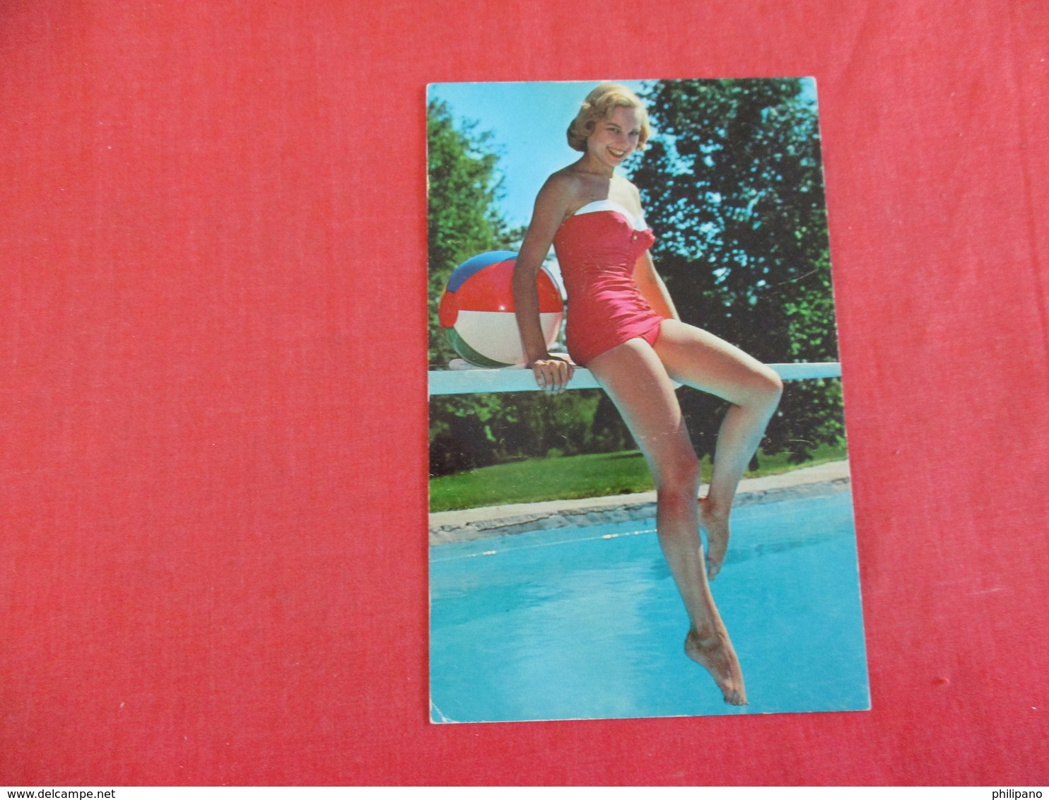 Pin-Ups  Playful Day At The Pool  Coaticook Que--- Ref 2966 - Pin-Ups