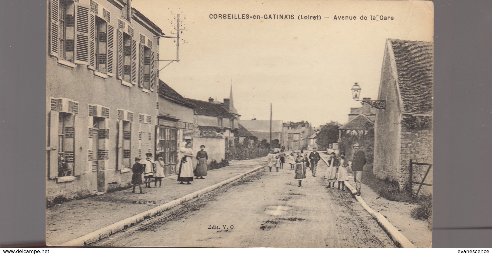 °°°°  45 CORBEILLES  DU GATINAIS    °°°°    Avenue De La Gare      /////  REF.   MAI 18 .  BO.  45 - Autres & Non Classés