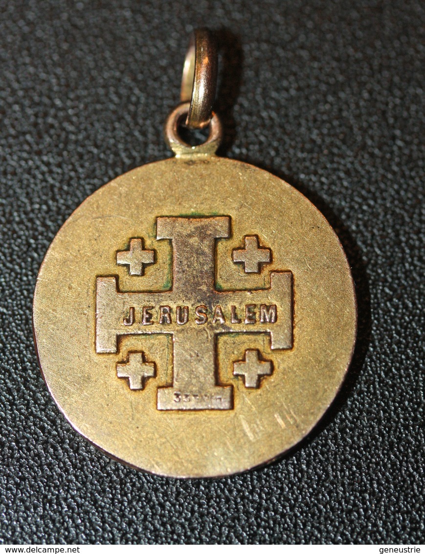 Belle Médaille Religieuse Ancienne Uniface Or 333/1000 "Jésus Christ / Croix De Jérusalem" Gold Religious Medal - Religion & Esotérisme