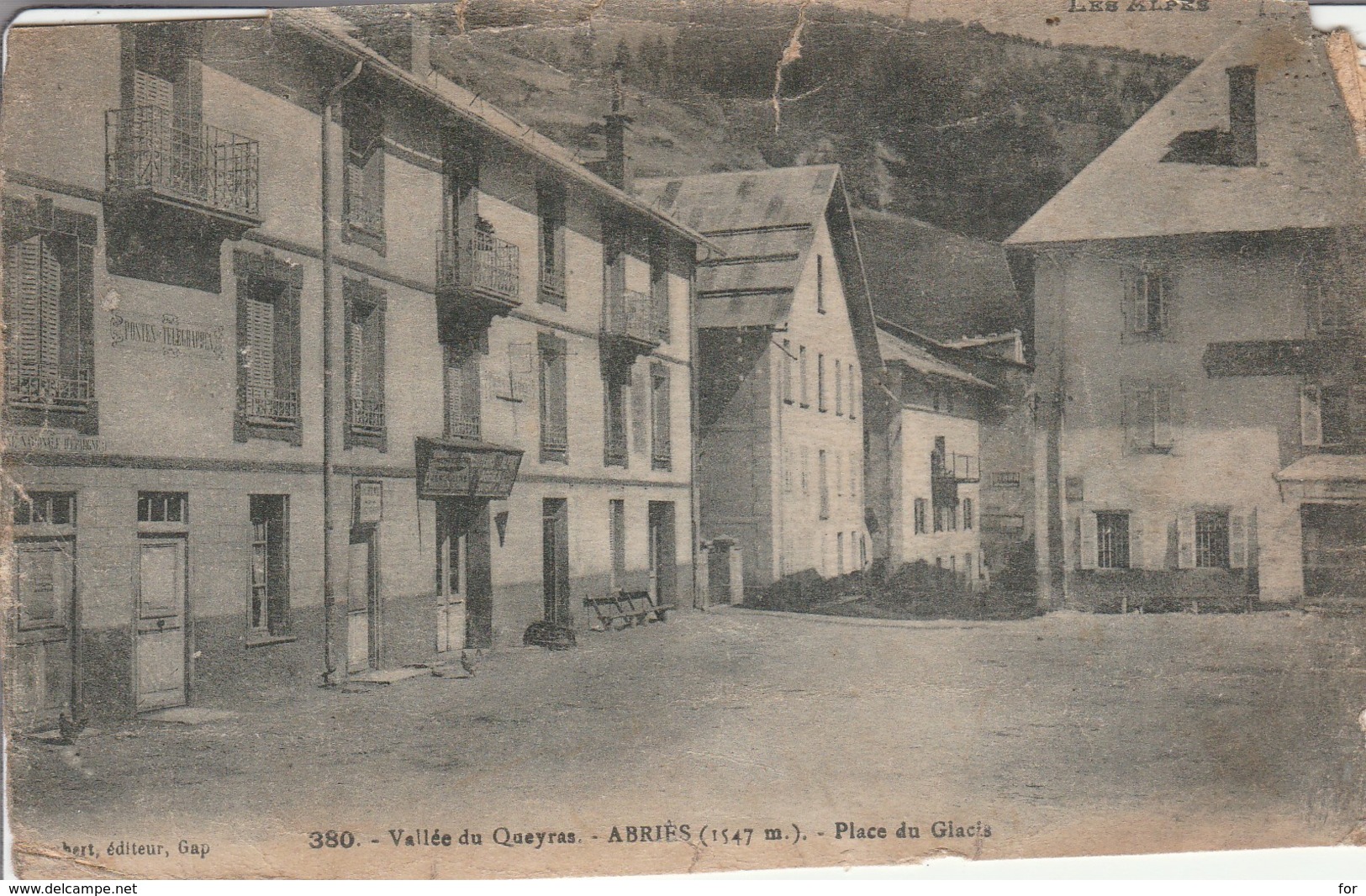 Hautes-alpes : ABRIES : Place Du Glacis ( Mauvais état Voir 2 Scans ) - Autres & Non Classés