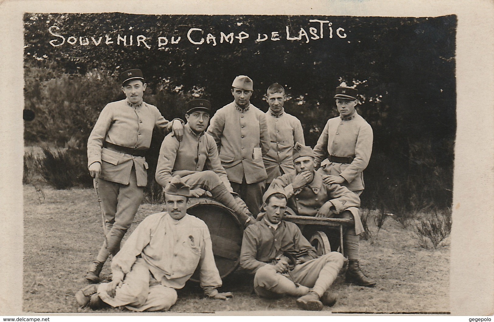 LASTIC - Souvenir Du Camp De ...... - Militaires ( 2 Cartes Photos ) - Autres & Non Classés