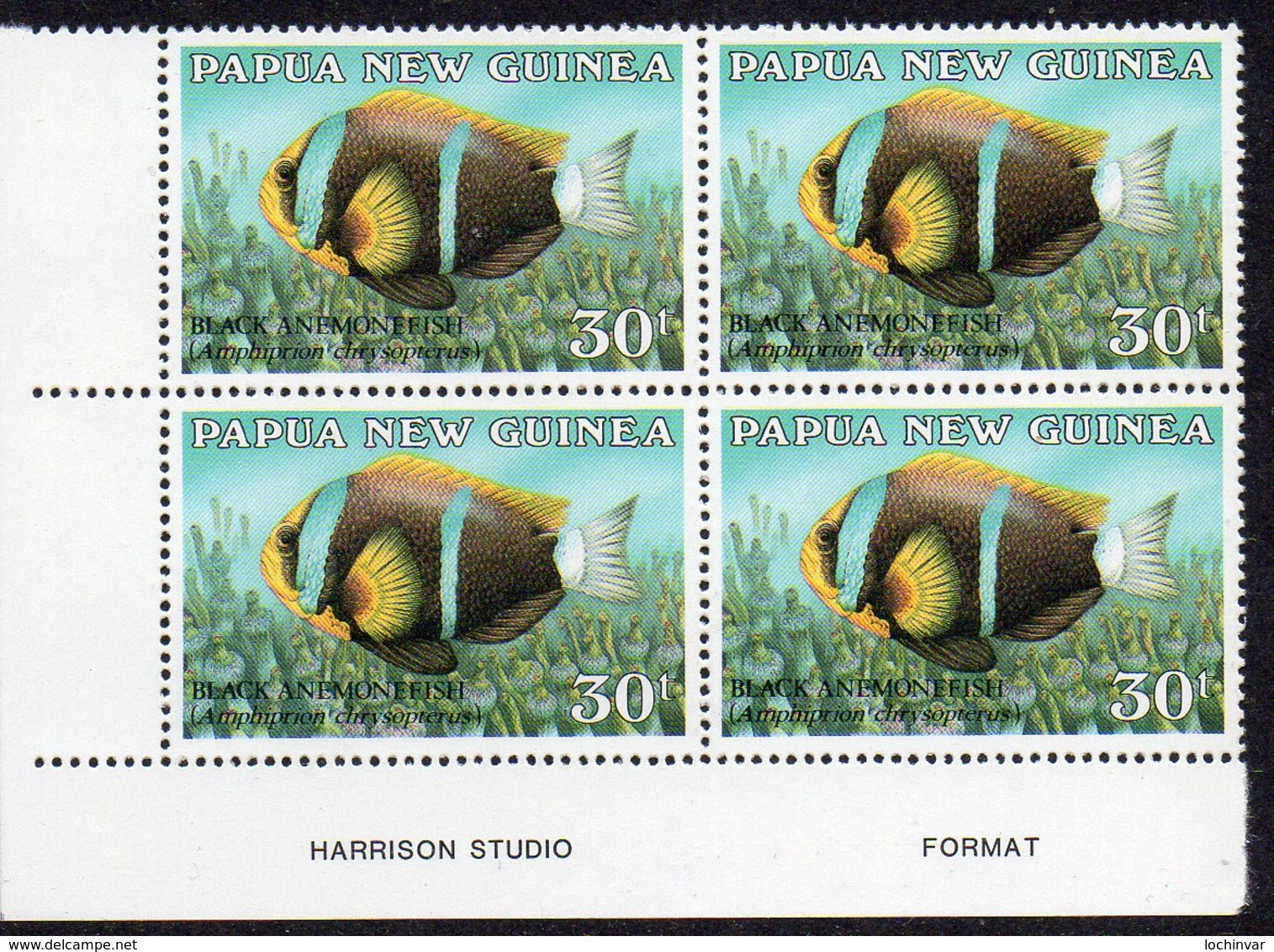 PAPUA NEW GUINEA, 1987  30t FISH IMPRINT CNR BLOCK 4 MNH - Papua Nuova Guinea