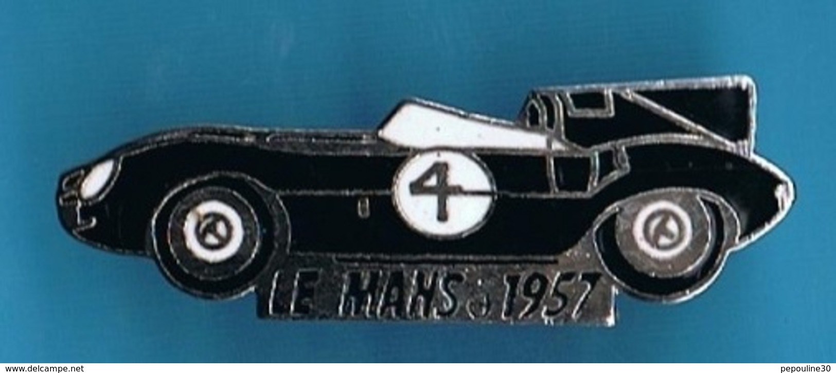 PIN'S //  ** LE MANS / 1957 JAGUAR TYPE D ** PILOTES / Ron FLOCKHART & Ivor BUEB ** - Jaguar