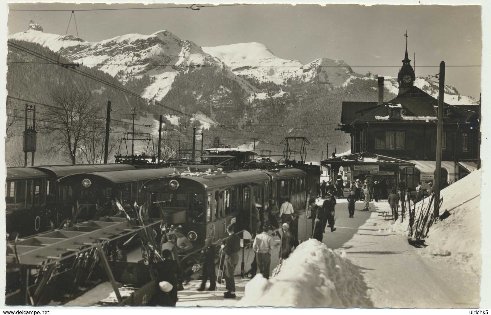 WENGEN - Bahnhof - Trainstation - Wengen