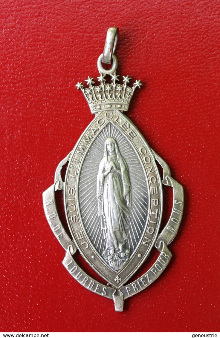 Très Beau Pendentif Médaille Religieuse "Reine Du Très Saint Rosaire - Lourdes" Religious Medal - Religión & Esoterismo