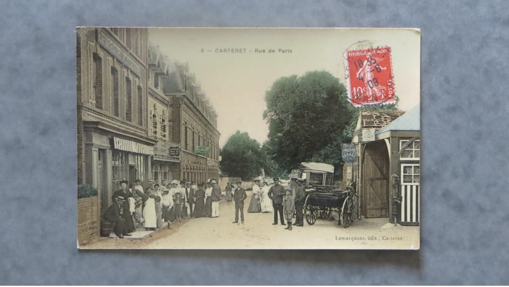 CPA-50-CARTERET-Rue De Paris-Animée - Carteret