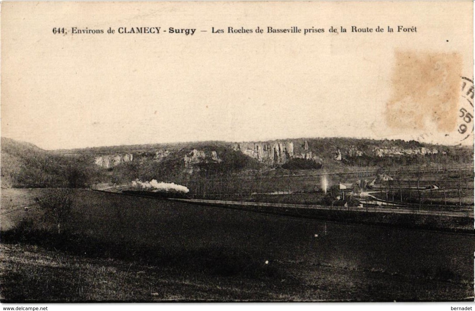 58 ..   ENVIRONS DE CLAMECY SURGY . LES ROCHES DE BASSEVILLE PRISES DE LA ROUTE DE LA FORET.. TRAIN - Clamecy