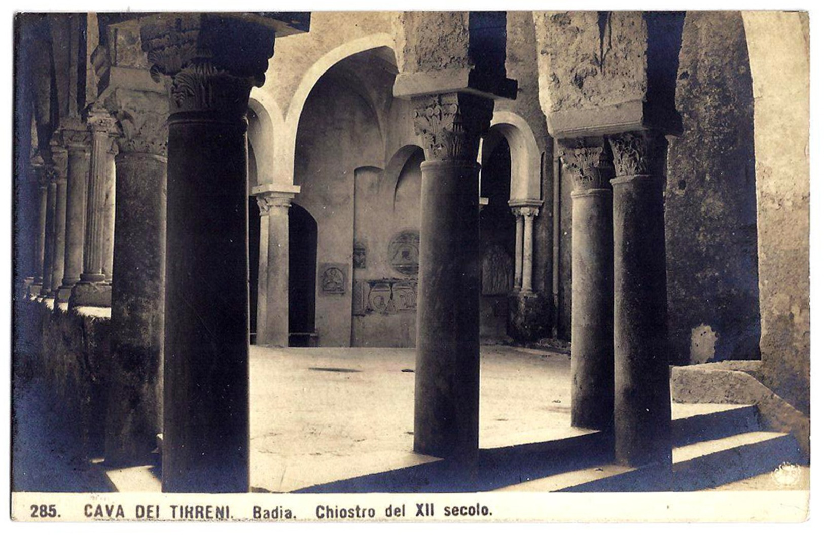 Cava Dei Tirreni (Salerno) - Badia - Chiostro Del XII Secolo. - Cava De' Tirreni