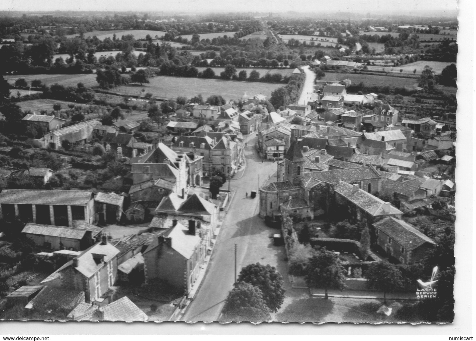 Mazières-en-Gâtine Belle Vue Aérienne Du Village - Mazieres En Gatine