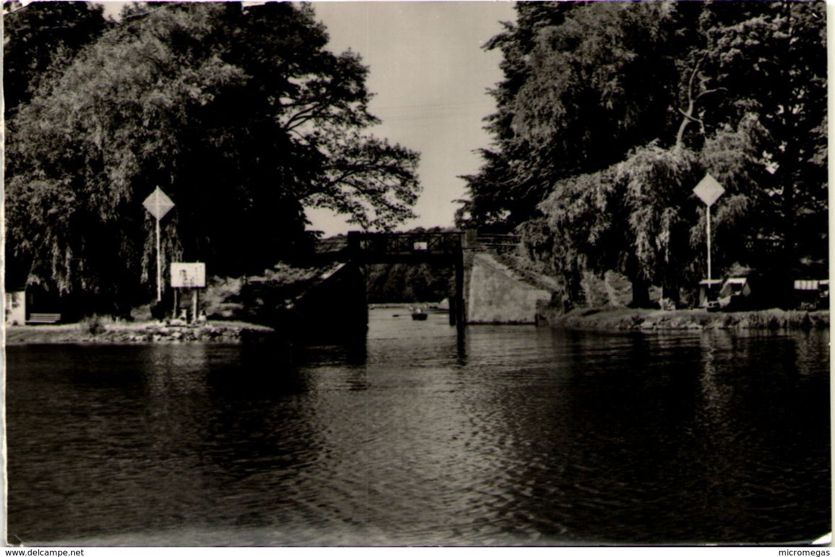 ZECHLINERHÜTTE (Kr. Neuruppin) - Einfahrt In Den Kanal - Zechlinerhütte