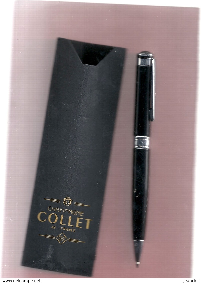 TRES JOLI STYLO PUBLICITAIRE " CHAMPAGNE COLLET - AY " NEUF AVEC SA POCHETTE . 50 GRS . PREVOIR 1.90€ PORT / FRANCE - Stylos