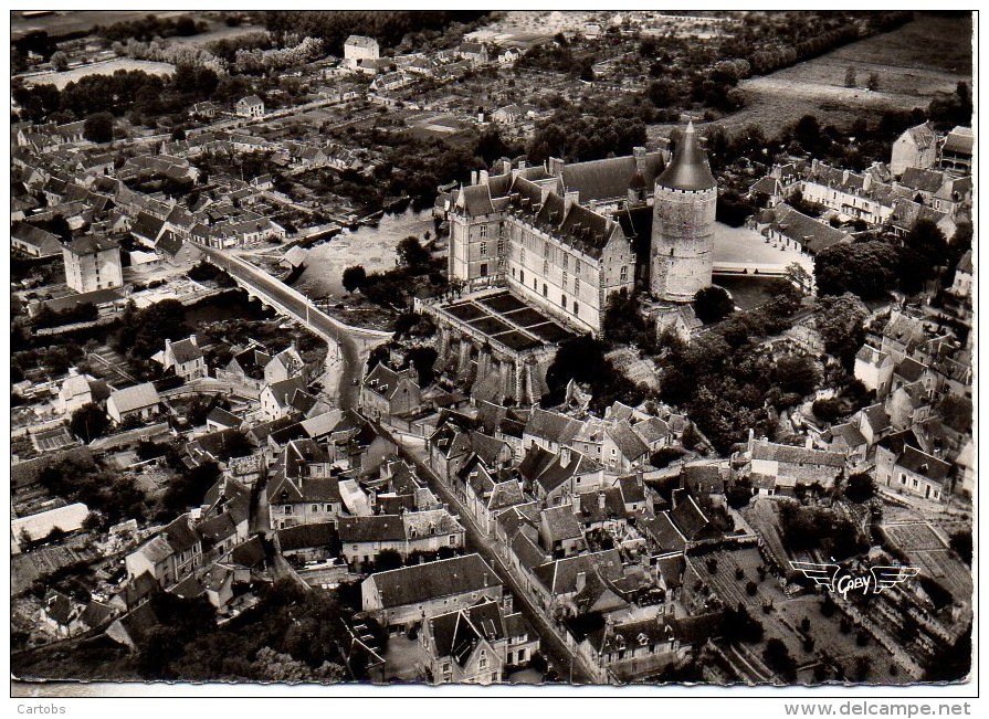 28 LA FRANCE VUE DU CIEL... CHATEAUDUN  Vue D'ensemble Du Château - Chateaudun