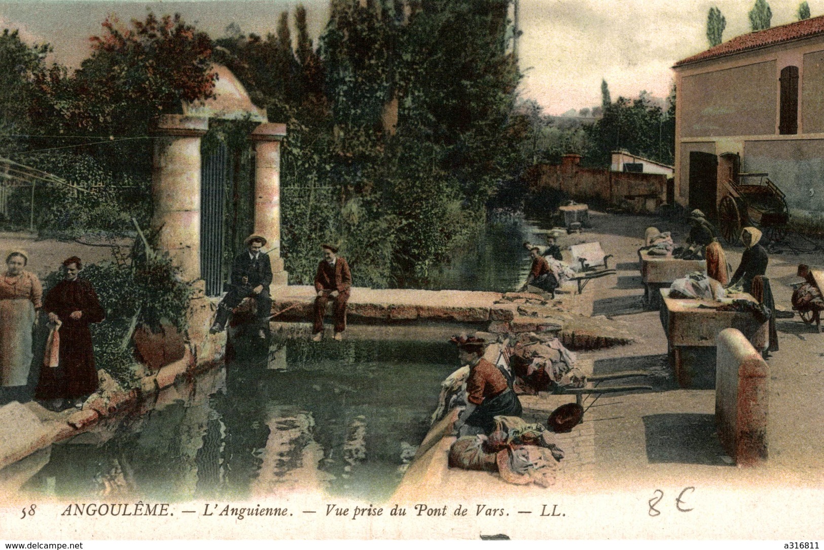 ANGOULÊME  L ANGUIENNE  VUE PRISE DU PONT DE VARS - Angouleme