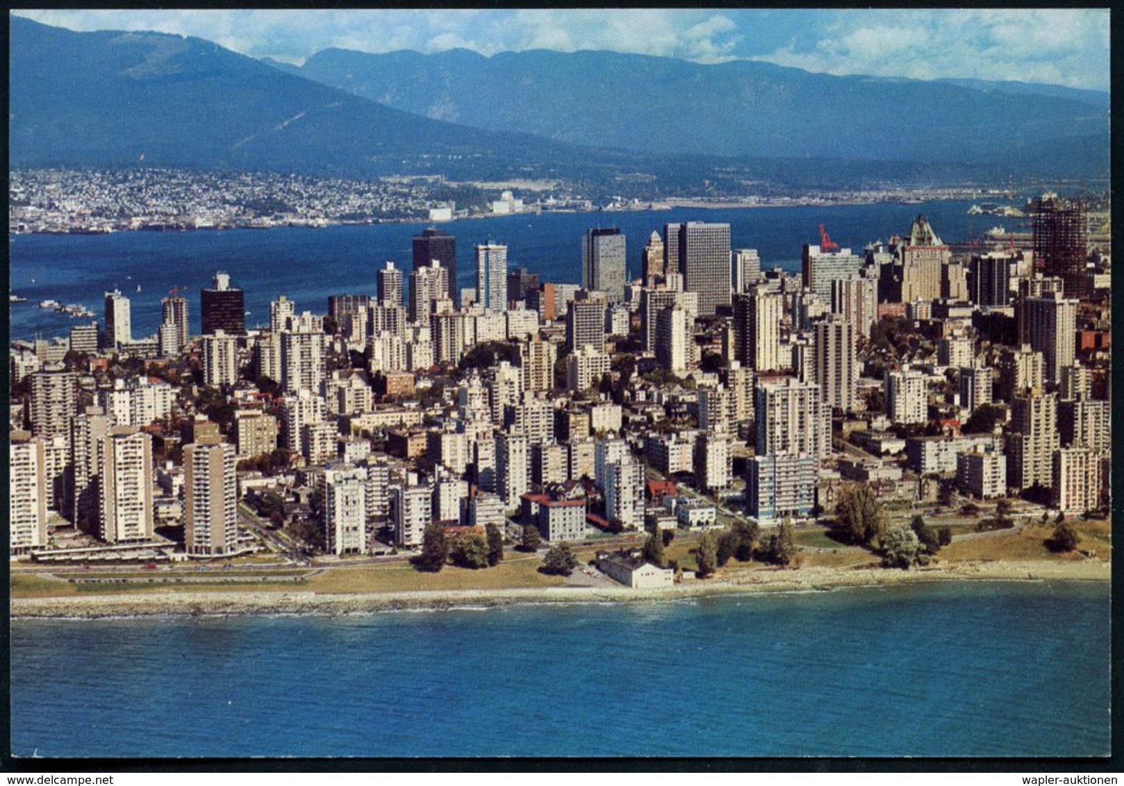 1975 (ca.) CANADA, 8 C. Bildpostkarte: Vancouver, Skyline Bei Tag Bzw. Bei Nacht, 2 Belege, Ungebr. - Architektur, Archi - Other & Unclassified