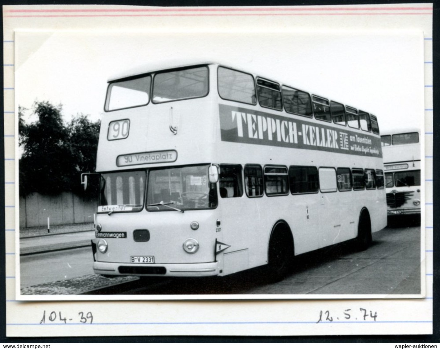 1972/75 BERLIN, 9 verschiedene s/ w.-Fotos der BVG (West) Doppeldecker-Omnibusse (meist Format 7 x 10,5 cm) mit Möbel- u