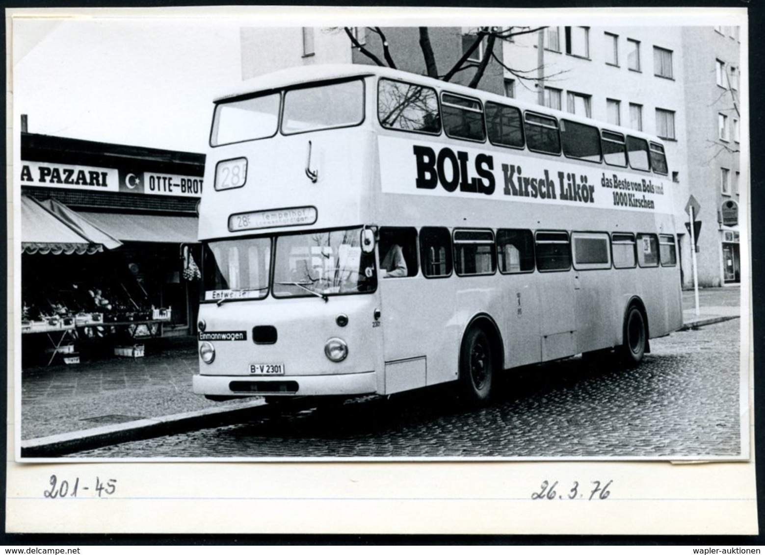 1973/75 BERLIN, 7 Verschiedene S/ W.-Fotos Der BVG (West) Doppeldecker-Omnibusse (meist Format 9 X 13 Cm) Mit Alkohol-We - Other & Unclassified