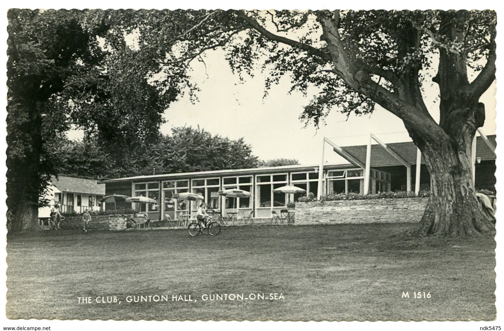 GUNTON ON SEA : GUNTON HALL - THE CLUB / ADDRESS - ILFORD, CLAYHALL, HEATHCOTE COURT - Lowestoft