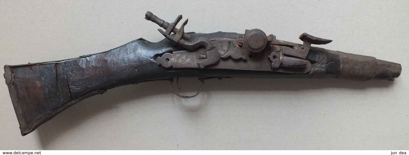 ANCIEN ? PISTOLET OU FUSIL A CANON SCIE & A SILEX AFRIQUE DU NORD - Armes Neutralisées