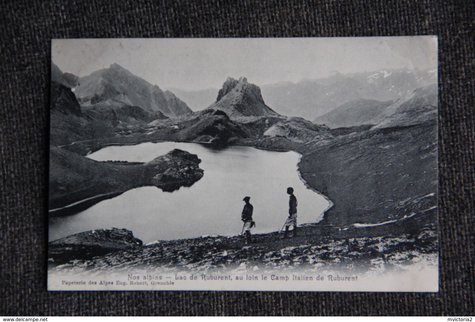 Lac De ROBURENT , Chasseurs Alpins, Au Loin Le Camp Italien De Roburent. - Andere & Zonder Classificatie